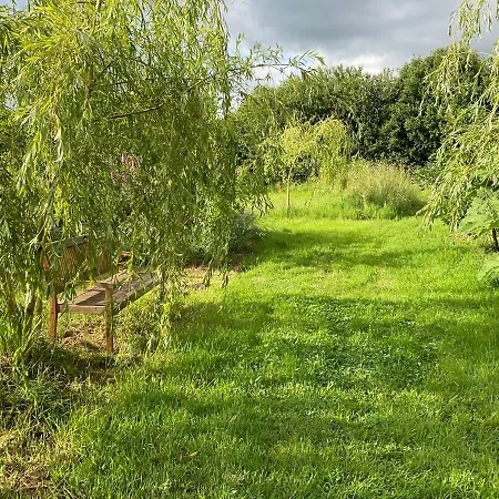 Les Sources Club Apportez Votre Tente *