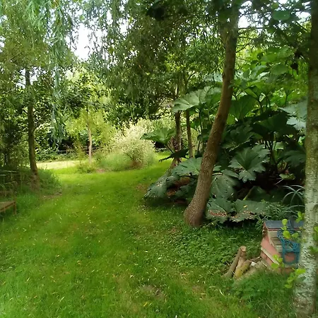 Les Sources Club Apportez Votre Tente Campingplatz Les Cresnays